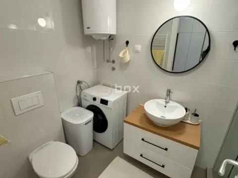 Izdavanje, dvosoban stan, 54m², Palilula, Niš - image 9