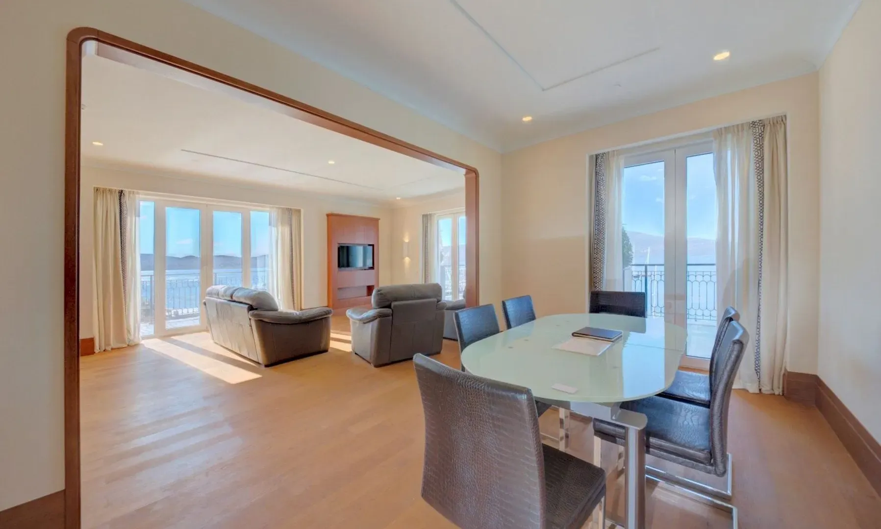 Sale, three bedroom apartment, 236m², Porto Montenegro, Tivat