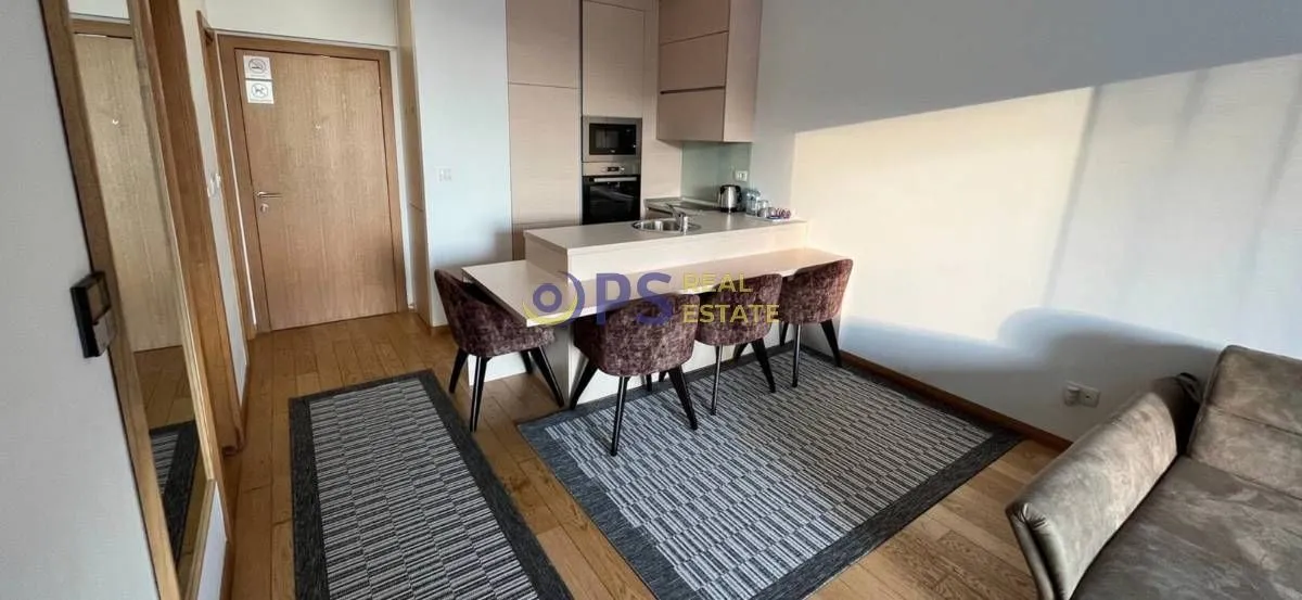 Izdavanje, jednosoban stan, 47m², Budva, Crna Gora