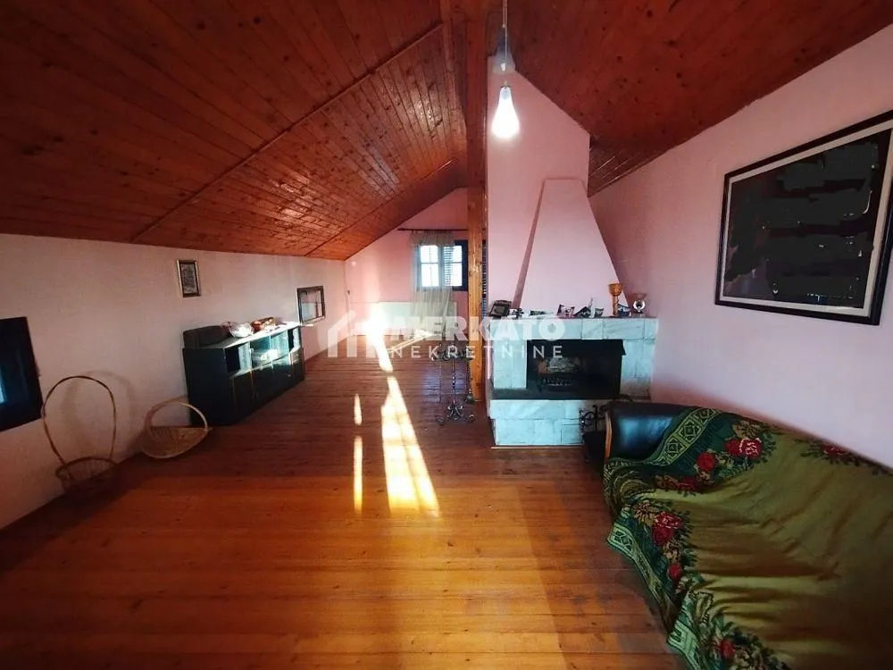 Prodaja, kuća, 390m², Gradnulica, Zrenjanin