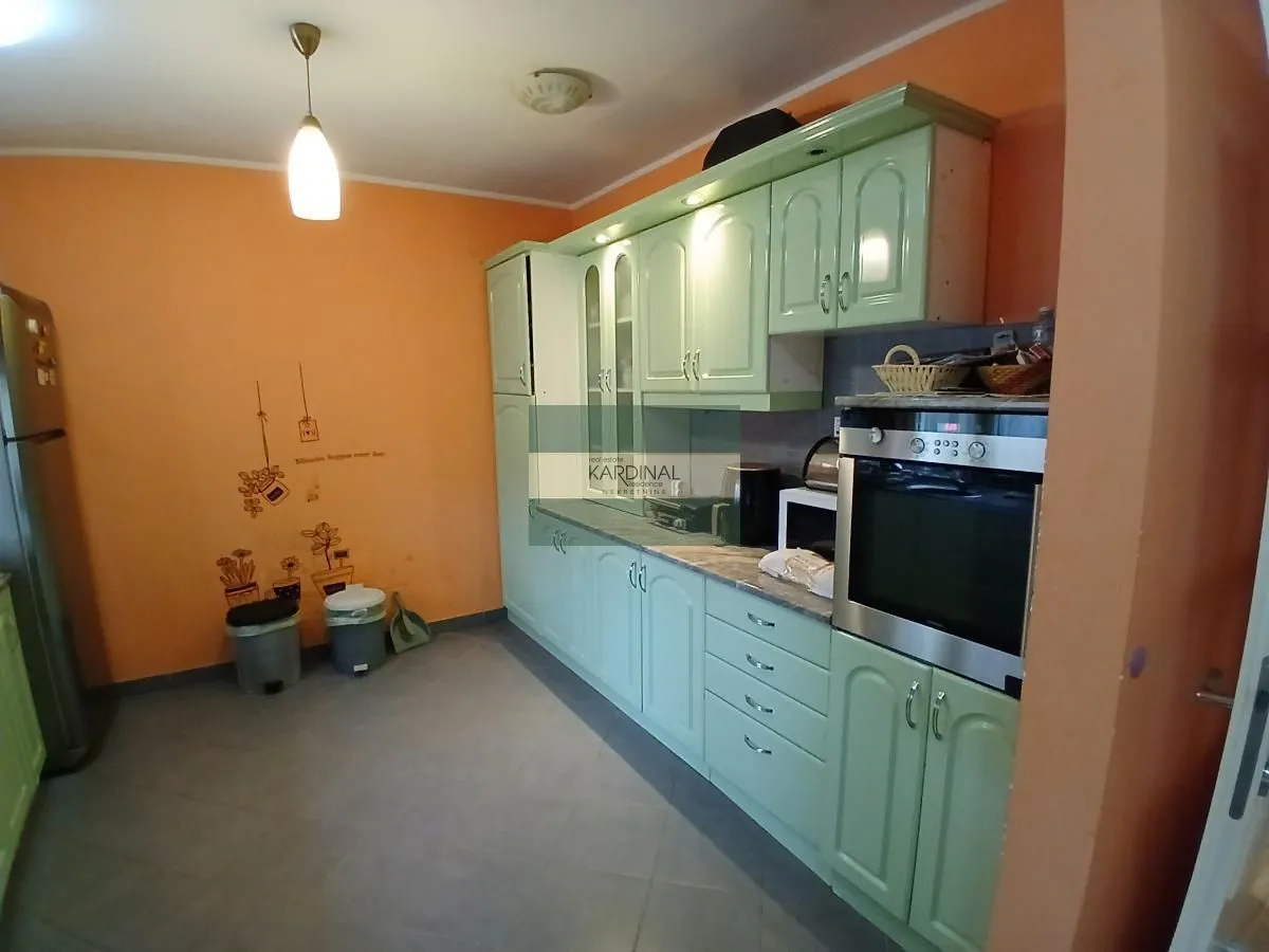 Prodaja, kuća, 334m², Tavrića obori, Jagodina