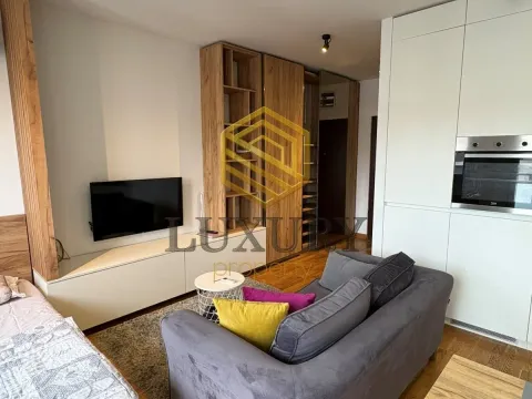 Rent, studio apartment, 33m², City Kvart, Podgorica - image 3