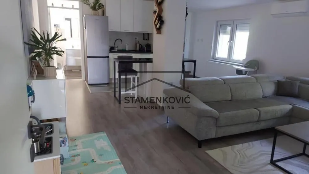 Prodaja, kuća, 93m², Veternik, Novi Sad Sve Podlokacije