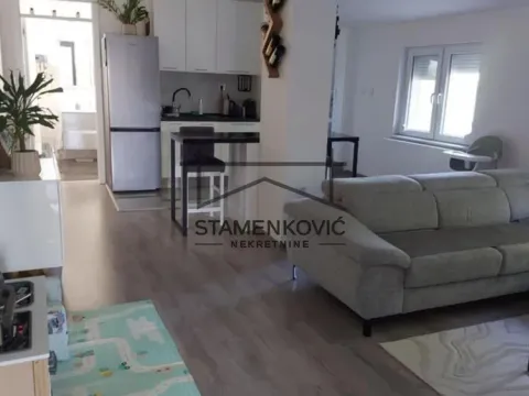 Prodaja, kuća, 93m², Veternik, Novi Sad Sve Podlokacije - image 1