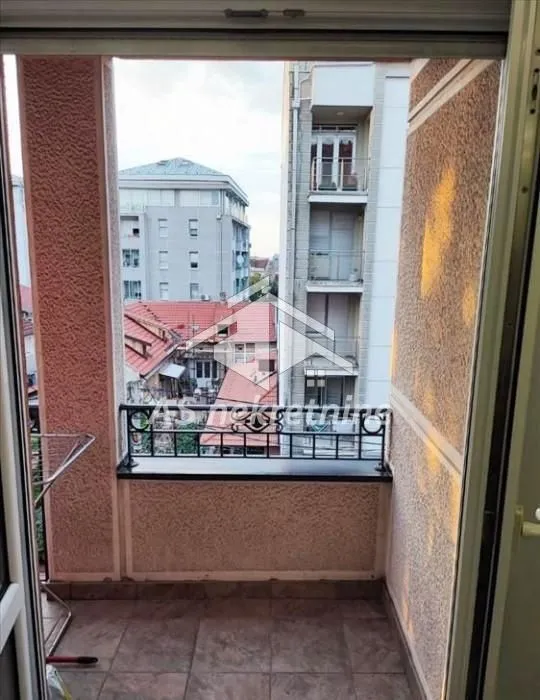 Rent, two bedroom apartment, 42m², Vračar Sve Podlokacije, Beograd
