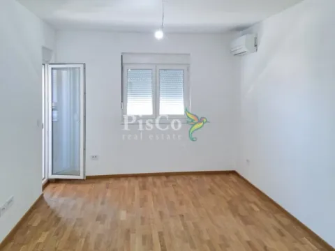 Prodaja, jednosoban stan, 46m², Stari Aerodrom, Podgorica - image 6