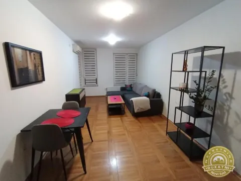 Prodaja, jednosoban stan, 38m², Spens, Novi Sad Sve Podlokacije