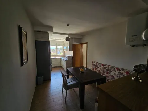 Izdavanje, trosoban stan, 136m², Zabjelo, Podgorica - image 4