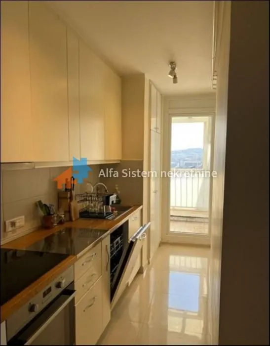 Izdavanje, trosoban stan, 80m², Fon (Fon - Bilećka), Voždovac Sve Podlokacije