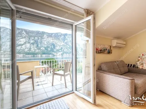 Prodaja, dvosoban stan, 83m², Prčanj, Kotor - image 8