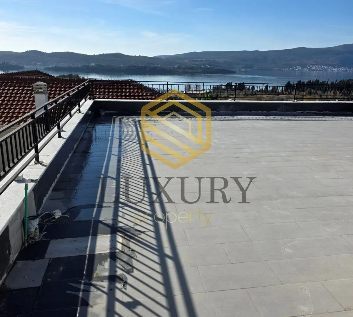 Prodaja, dvosoban stan, 49m², Kava, Tivat