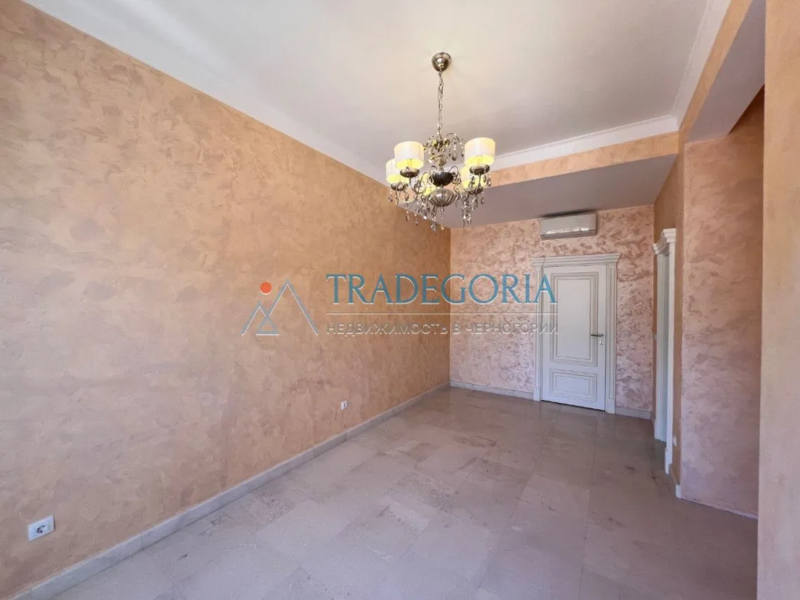 Prodaja, trosoban stan, 640m², Budva, Crna Gora