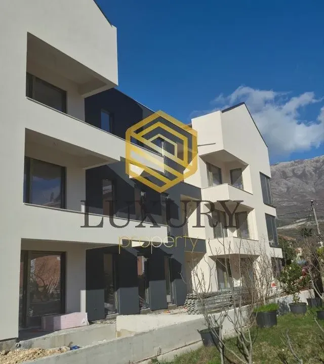 Prodaja, jednosoban stan, 51m², Radovići, Tivat