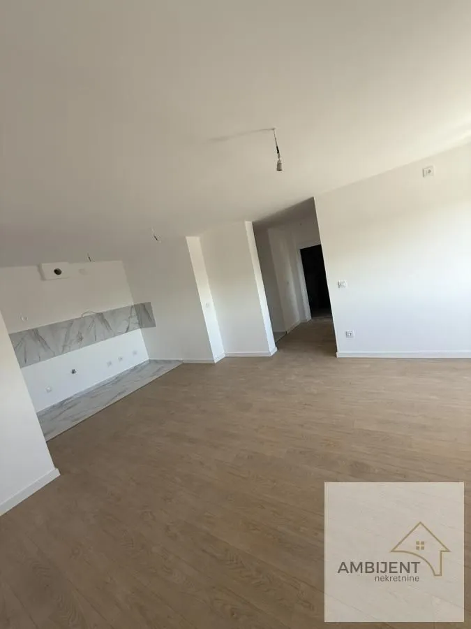 Izdavanje, trosoban stan, 69m², Nova Pazova, Stara Pazova