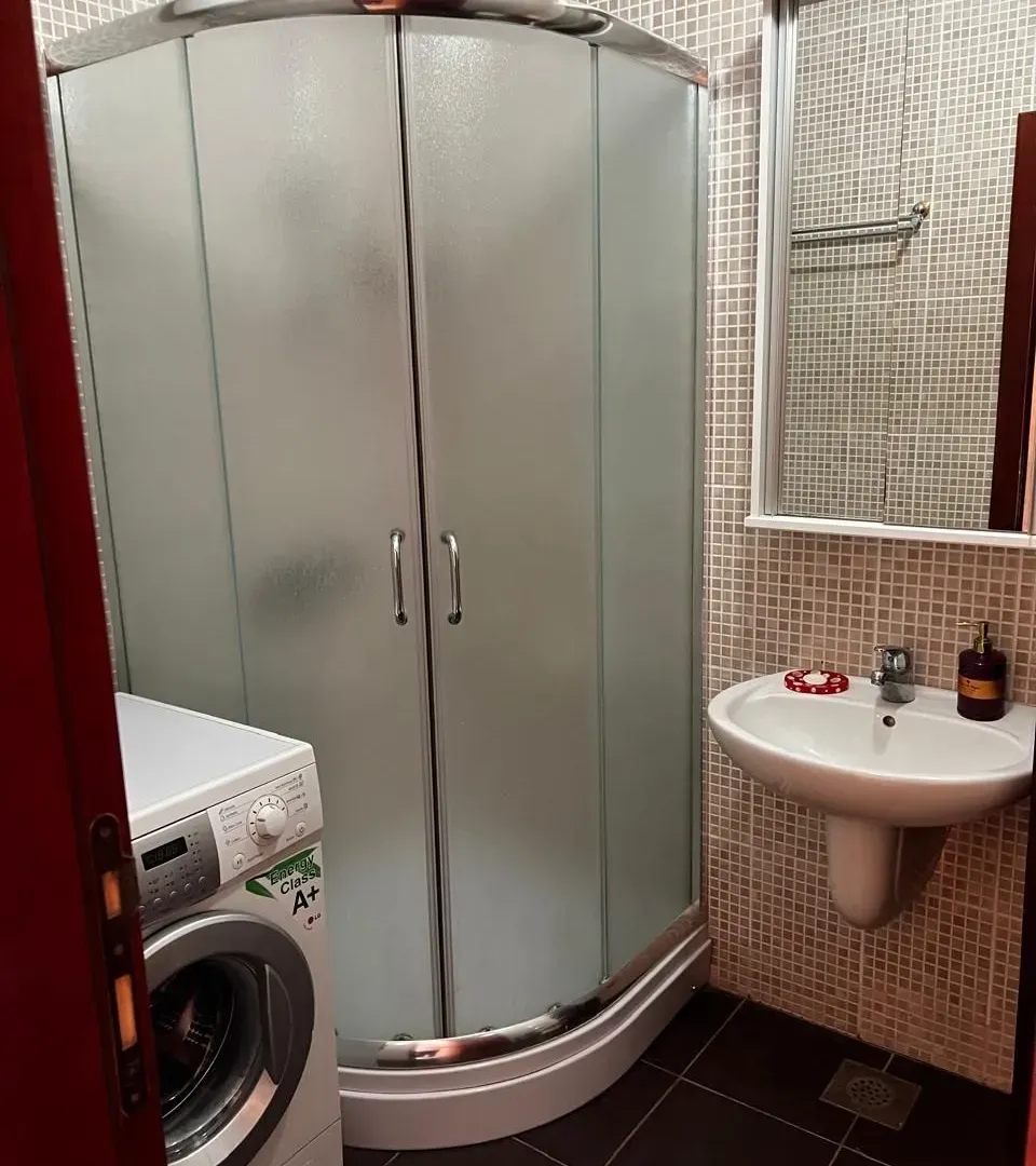 Prodaja, dvosoban stan, 73m², Đenovići, Herceg Novi
