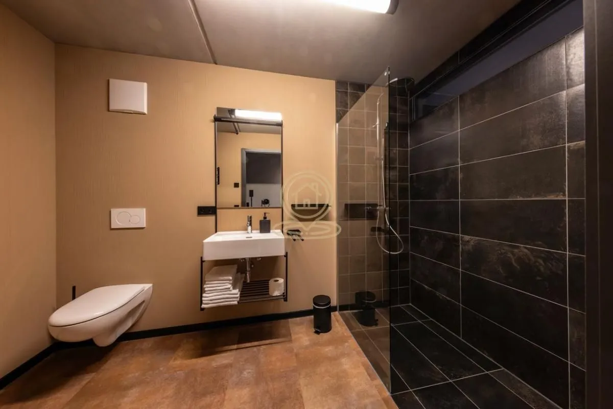 Izdavanje, jednosoban stan, 45m², Spens, Novi Sad Sve Podlokacije