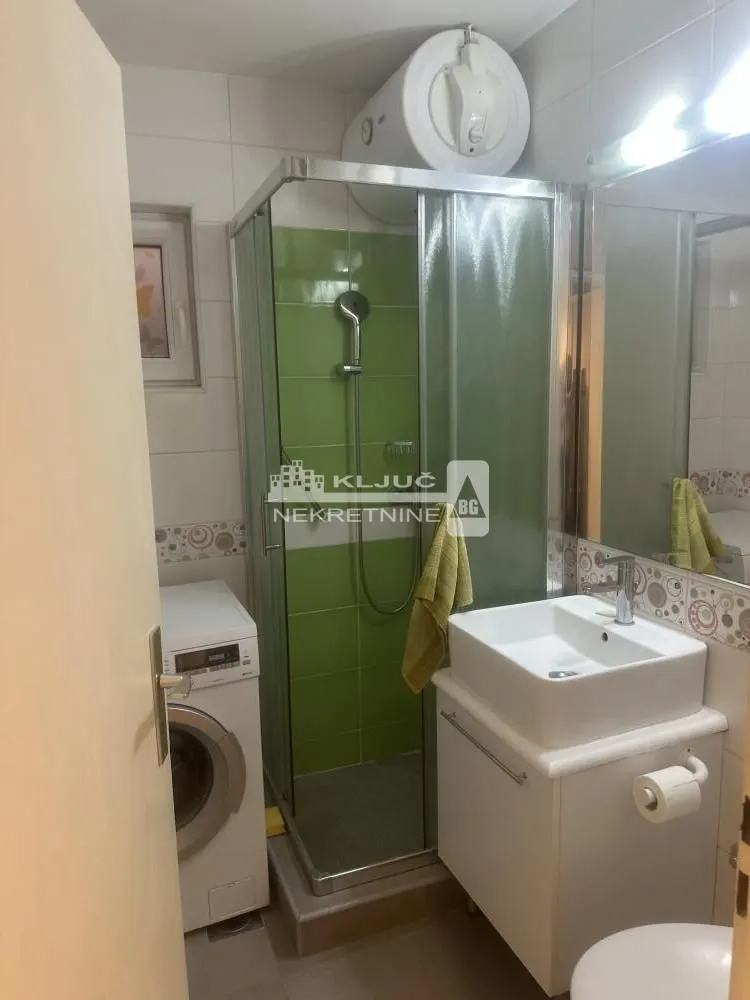 Rent, two bedroom apartment, 70m², Kalenić Pijaca, Vračar Sve Podlokacije