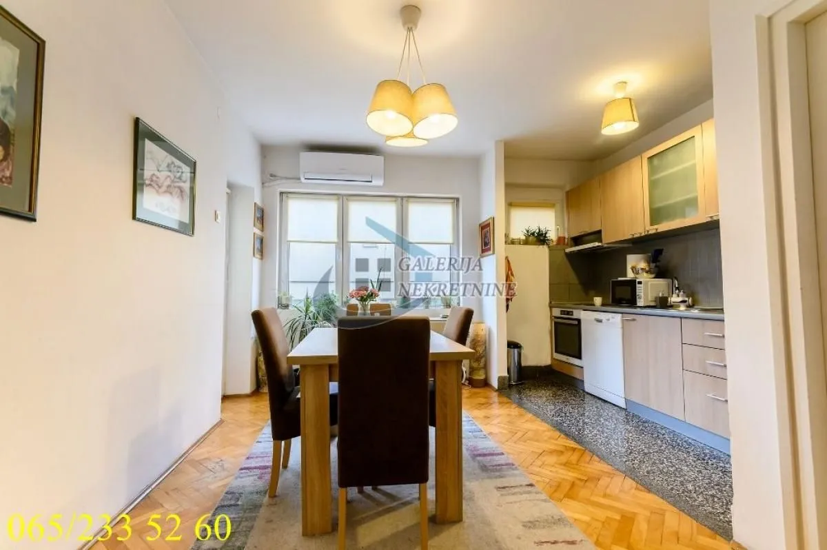 Prodaja, dvosoban stan, 61m², Slavujev Venac, Zvezdara Sve Podlokacije