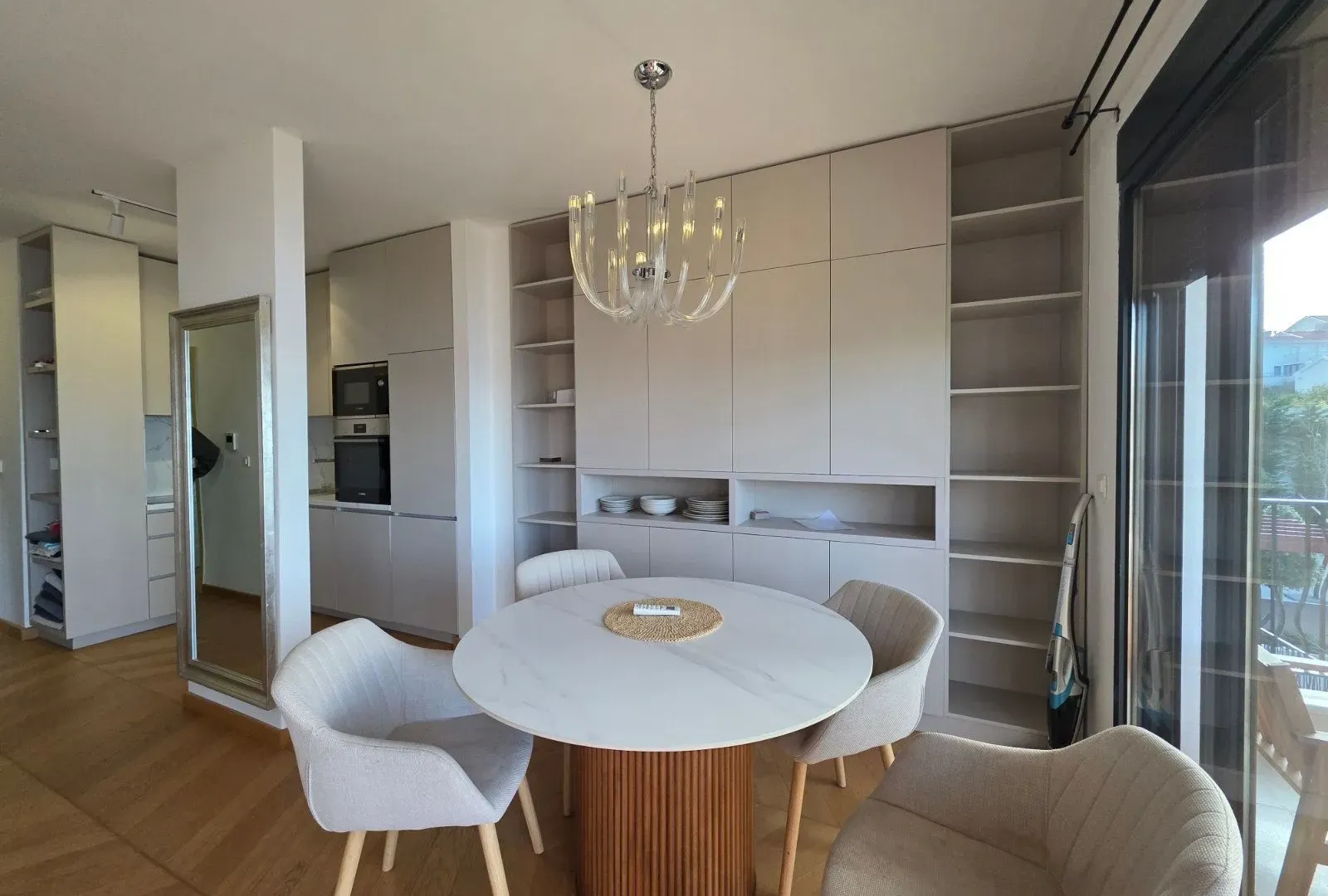 Sale, three bedroom apartment, 90m², Blizikuće, Budva