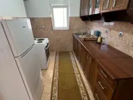 Izdavanje, trosoban stan, 130m2, Zaljevo, Bar