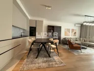 Izdavanje, trosoban stan, 86m², Savski Venac, Beograd - image 1