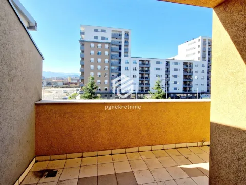 Izdavanje, jednosoban stan, 60m², Stari Aerodrom, Podgorica - image 14