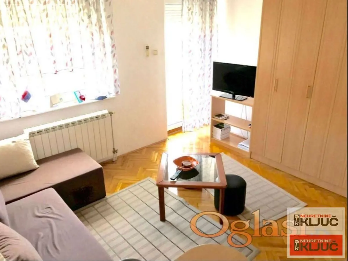 Rent, studio apartment, 27m², Grbavica, Novi Sad Sve Podlokacije