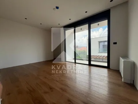 Izdavanje, kuća, 230m², Gornja Gorica, Podgorica - image 20