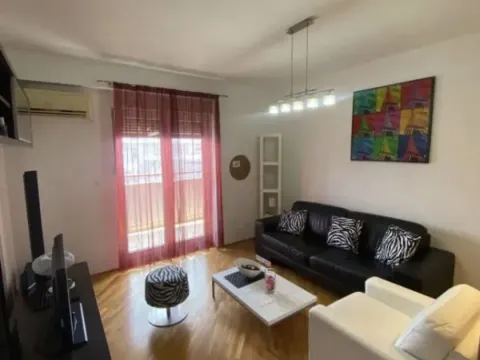 Rent, one bedroom apartment, 50m², Preko Morače, Podgorica - image 1