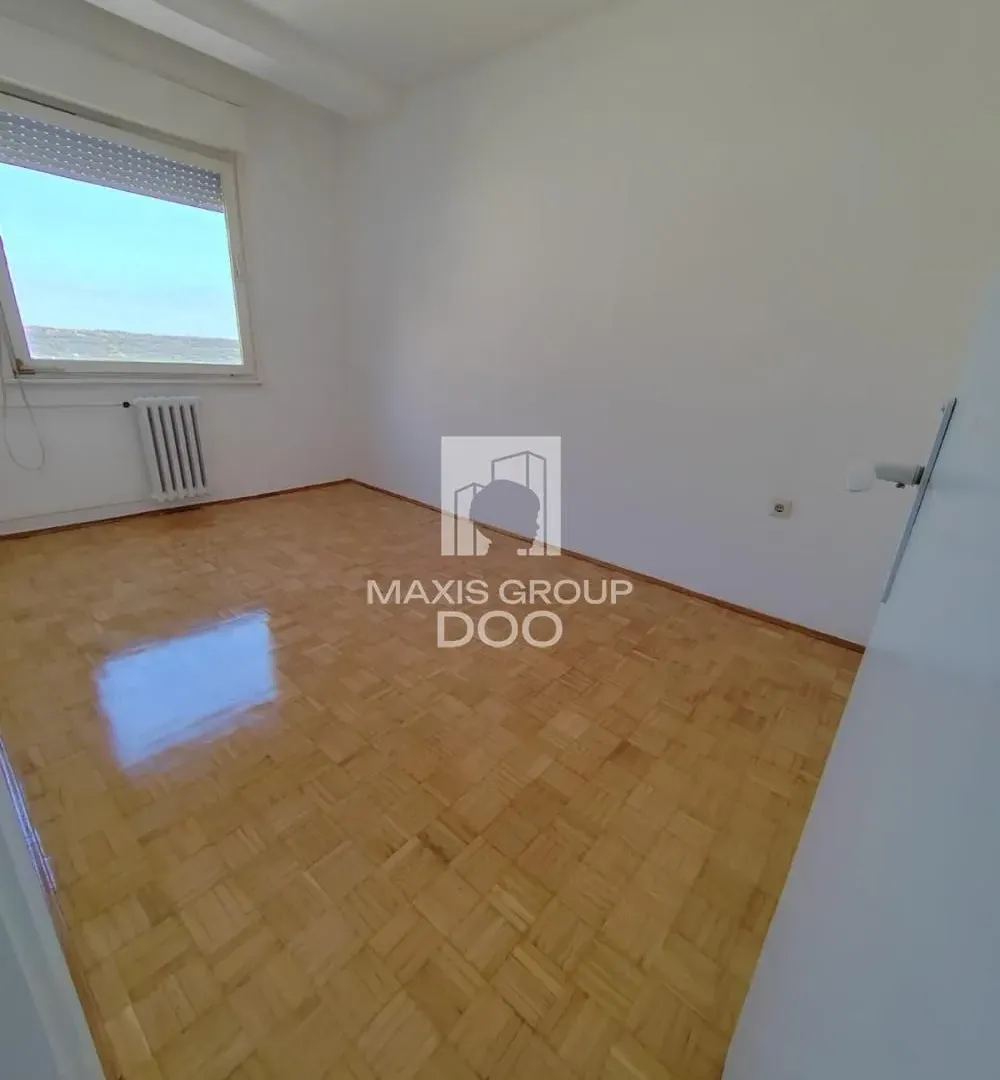 Sale, three bedroom apartment, 59m², Aerodrom, Kragujevac