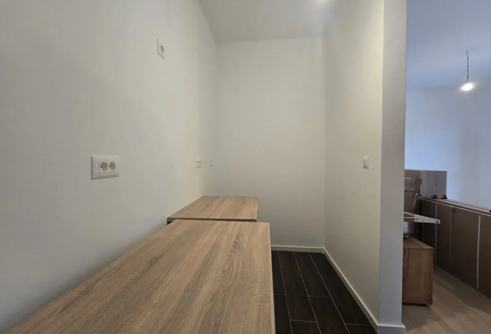Prodaja, dvosoban stan, 64m², Tološi, Podgorica