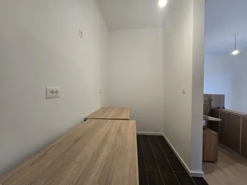 Prodaja, dvosoban stan, 64m², Tološi, Podgorica - image 11