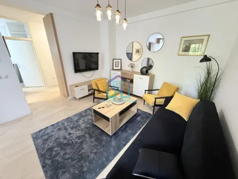 Izdavanje, dvosoban stan, 43m², Centar, Novi Sad - image 3