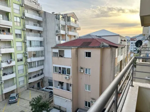 Izdavanje, jednosoban stan, 60m², Babilonija, Budva - image 14