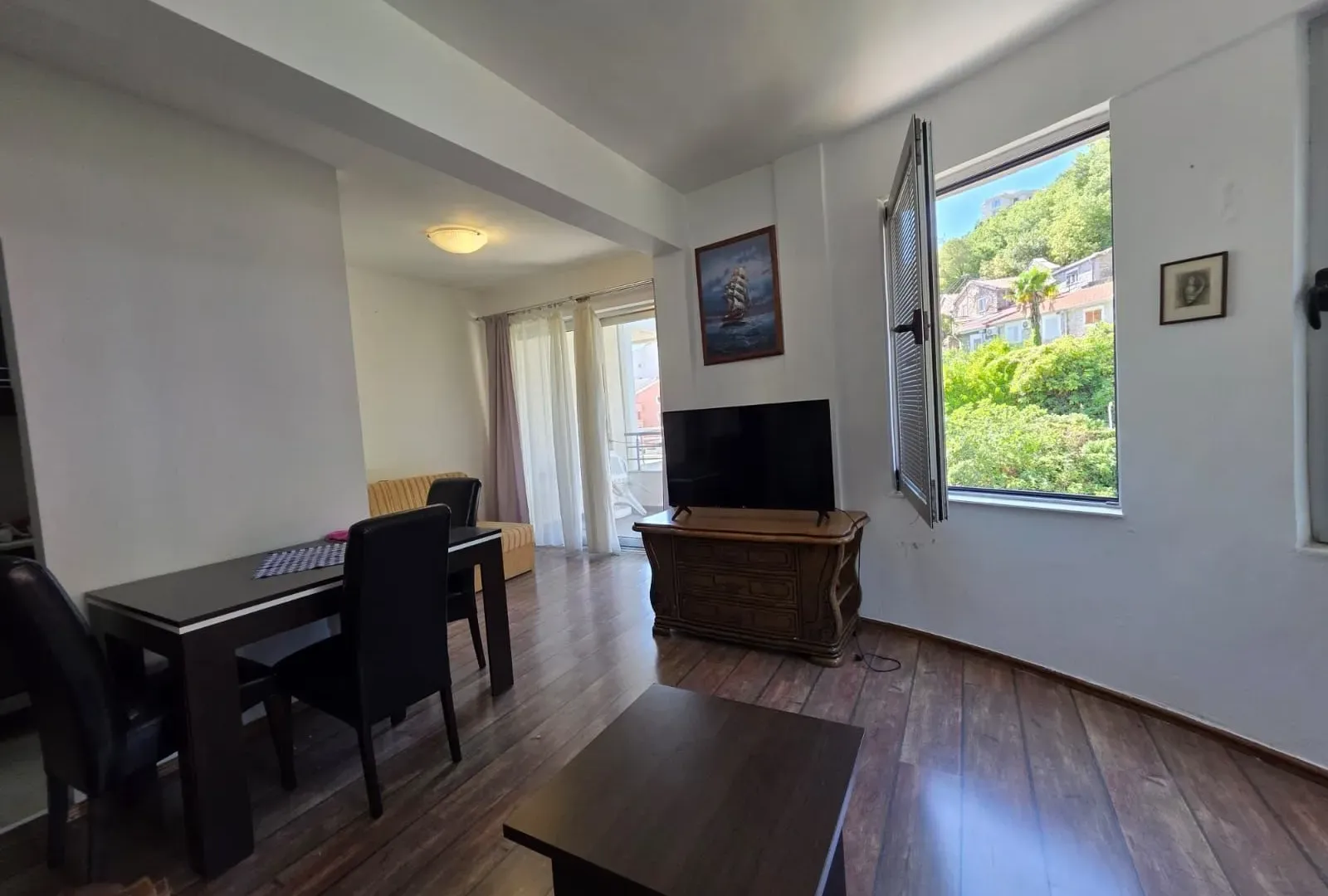 Sale, one bedroom apartment, 50m², Bečići, Budva