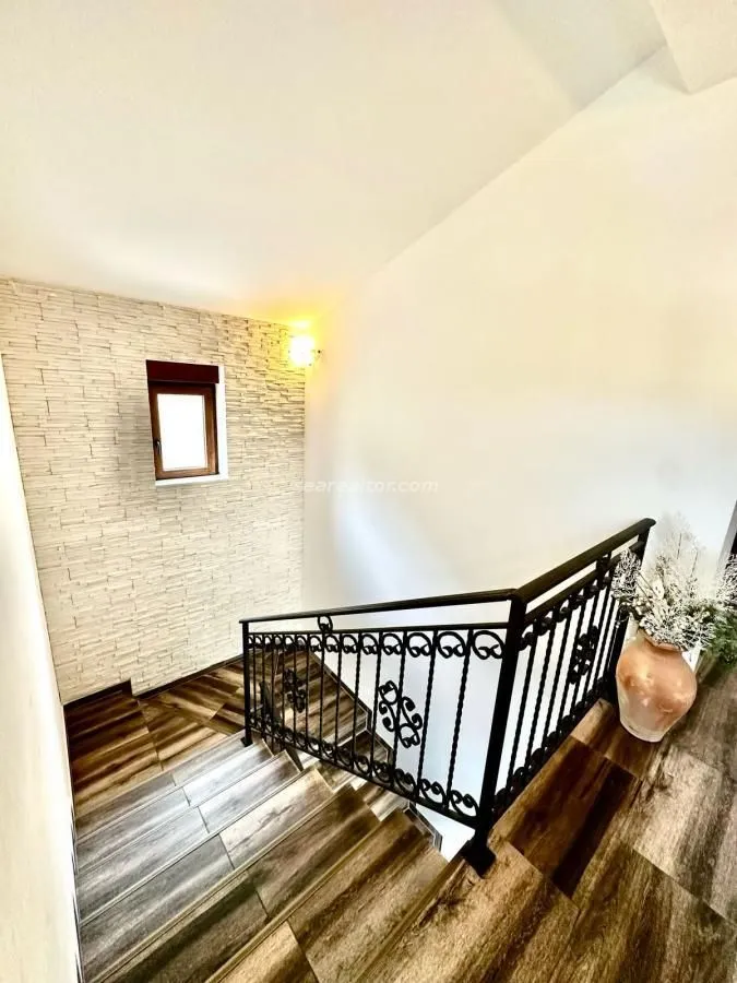 Sale, house, 173m², Kotor, Crna Gora