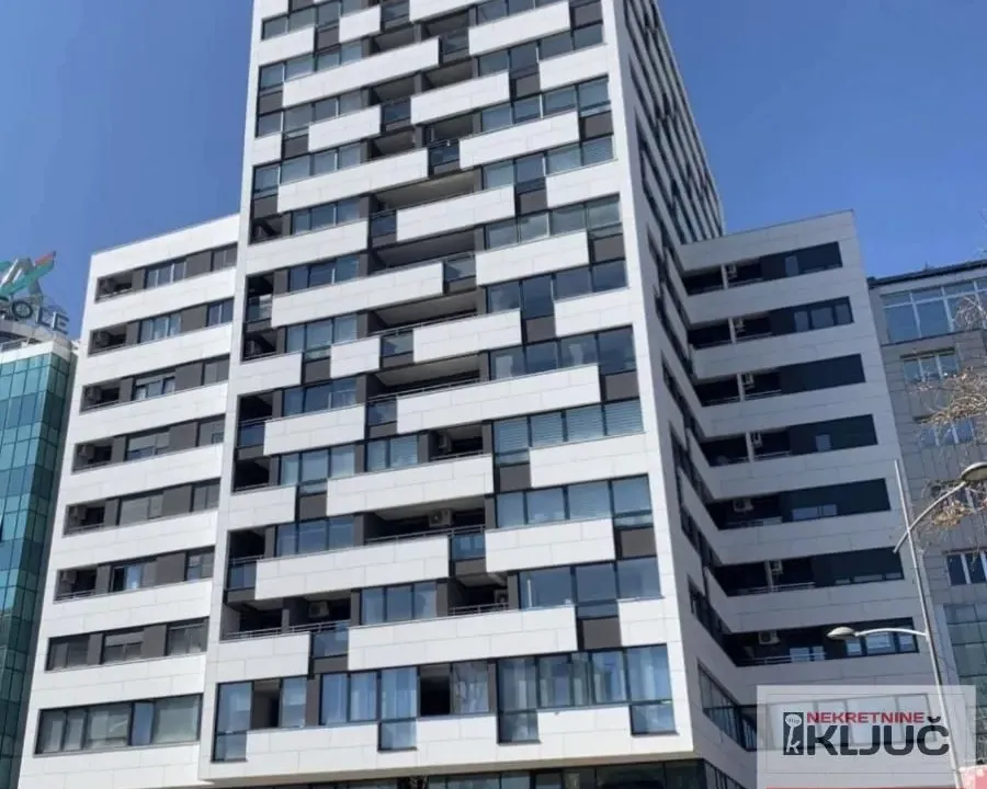 Izdavanje, jednosoban stan, 47m², Bulevar Oslobodjenja, Novi Sad Sve Podlokacije