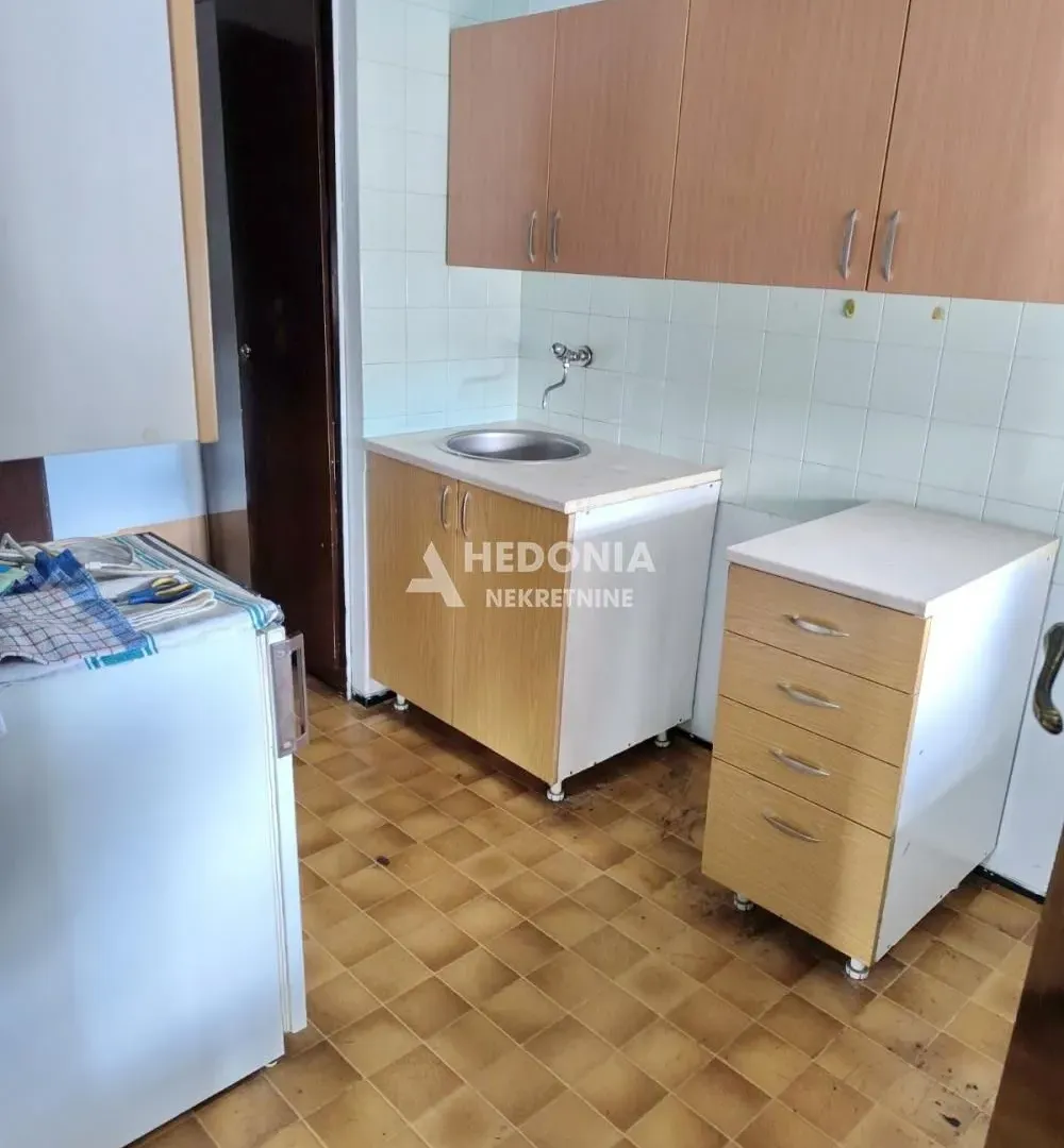 Prodaja, četvorosoban stan, 110m², Botanička Bašta, Palilula Sve Podlokacije