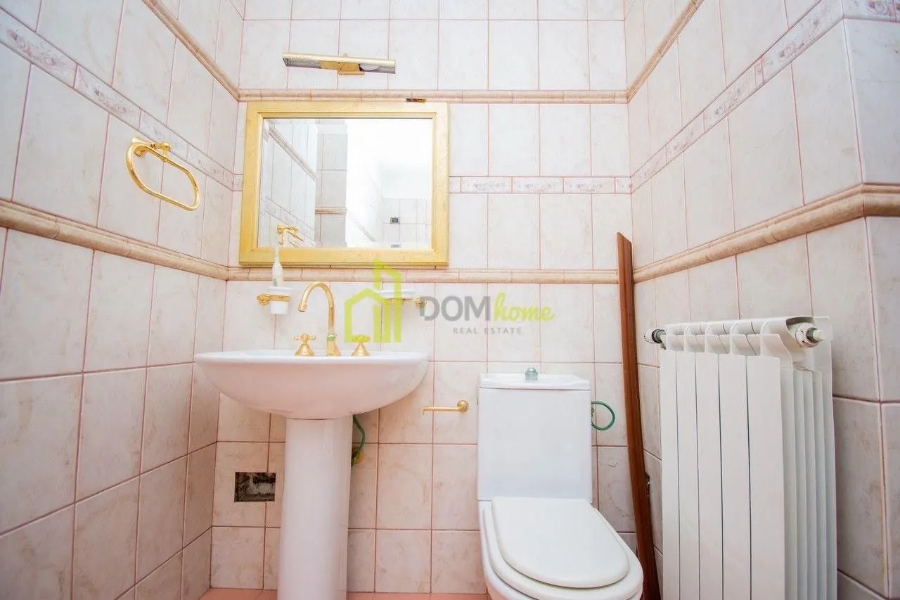 Prodaja, kuća, 750m², Pod Goricom, Podgorica