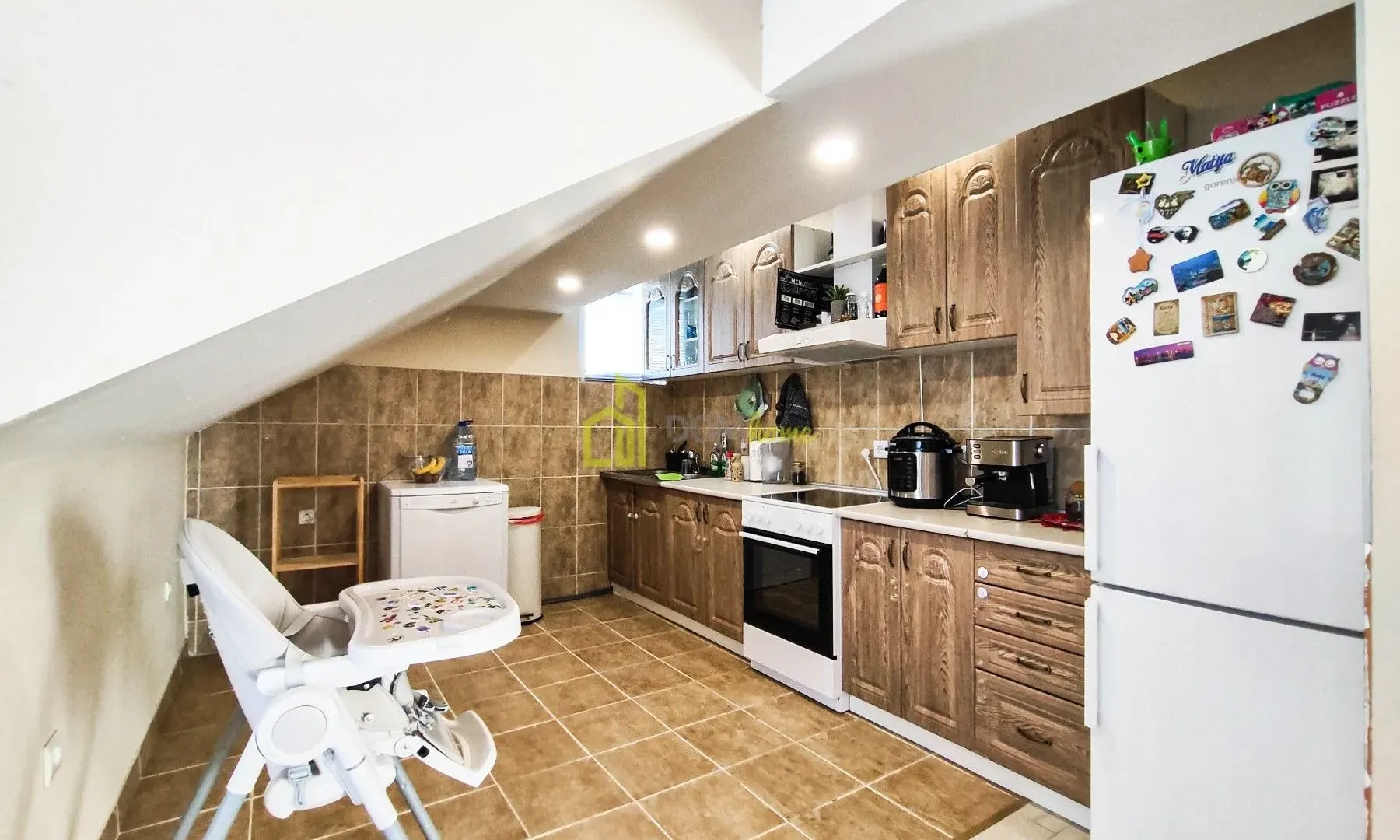 Prodaja, kuća, 250m², Tološi, Podgorica