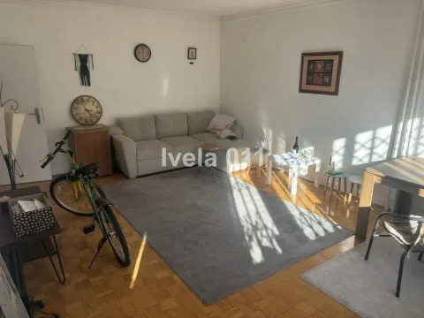 Stan in Zvezdara Sve Podlokacije