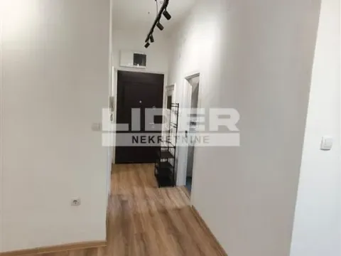 Izdavanje, dvosoban stan, 40m², Savski Venac, Beograd - image 7