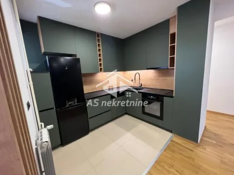 Izdavanje, četvorosoban stan, 100m², Sarajevska, Beograd - image 7