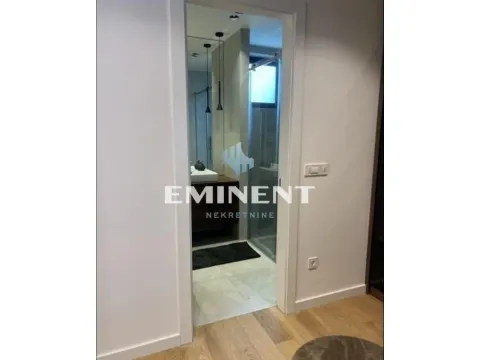 Izdavanje, četvorosoban stan, 112m², Stari Grad, Beograd - image 10