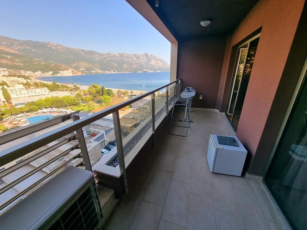 Rent, three bedroom apartment, 134m², Bečići, Budva