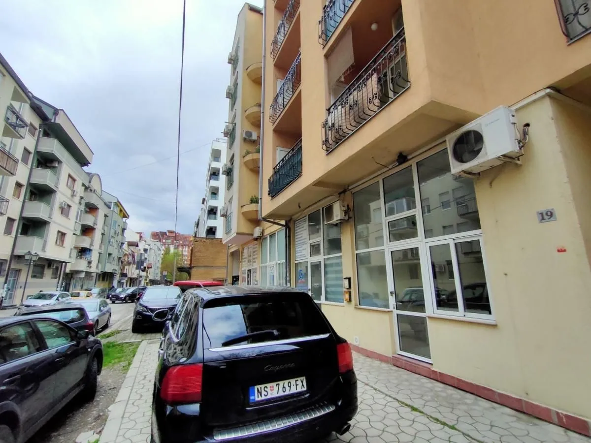 Sale, office space, 63m², Sajmište, Novi Sad