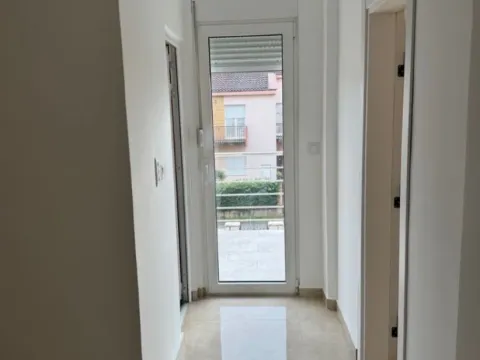 Izdavanje, kuća, 500m², Stari Aerodrom, Podgorica - image 7