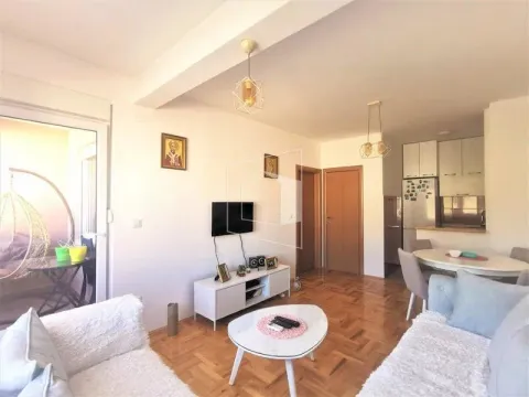 Rent, apartment, 43m², Pobrežje, Podgorica - image 3