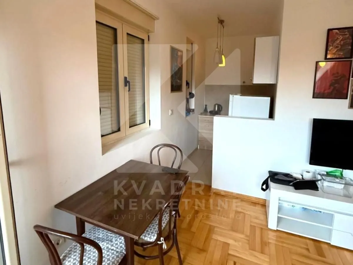 Prodaja, garsonjera, 29m², Zabjelo, Podgorica