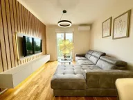 Izdavanje, jednosoban stan, 47m², Pobrežje, Podgorica - image 1